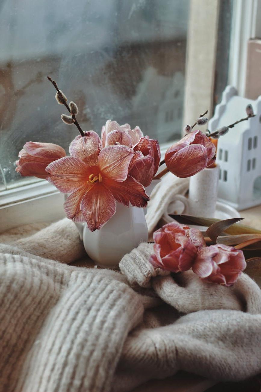 Artisan crafting personalized knitted home decor consultation